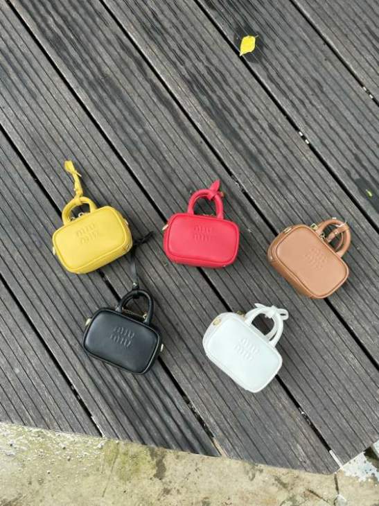 Picture of Miu Miu Handbags _SKUfw184960555fw